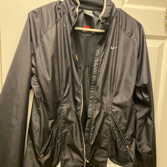 Nike Fitstorm Full Zip Jacket Women's Black Vented Windbreaker Mock Neck SZ SM - Picture 11 of 16